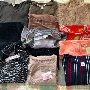 12 Item Mystery Box Sale 5lb Fabletics, Cable & Gauge, Alice + Olivia & more